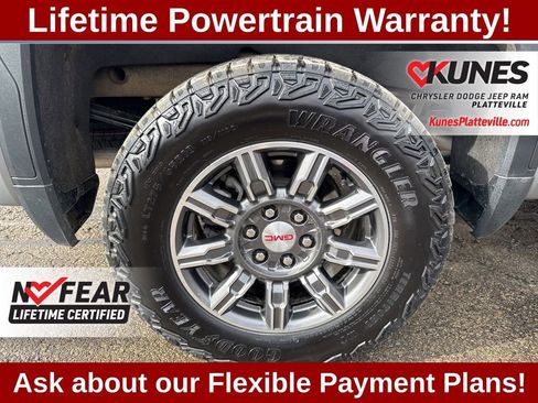 Used 2024 GMC Sierra 1500 AT4 w/ Technology Package image 13