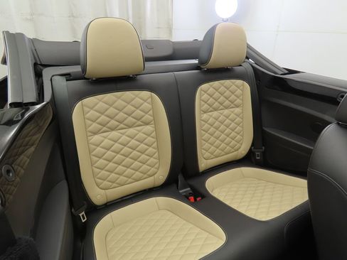 Used 2019 Volkswagen Beetle 2.0T Final Edition SEL image 27