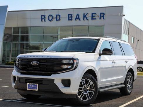 Certified 2025 Ford Expedition Active AWD/4WD image 1