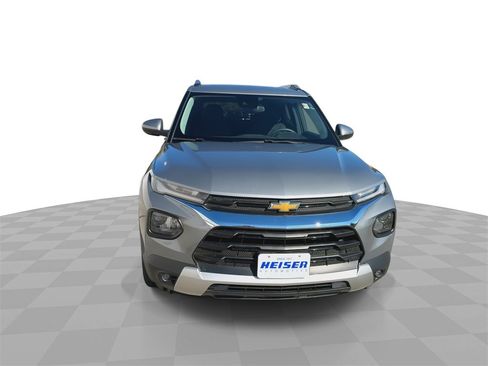 Used 2023 Chevrolet TrailBlazer LT image 3