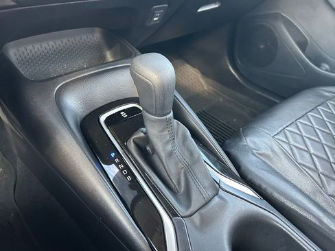 Used 2025 Toyota Corolla LE FWD image 27