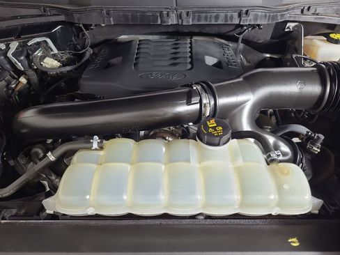 Used 2023 Ford F150 Platinum w/ FX4 Off-Road Package image 26