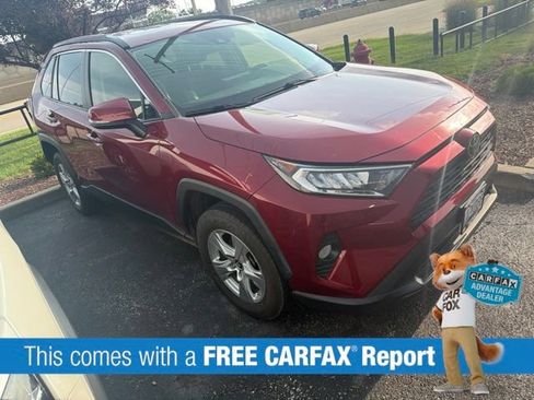 Used 2019 Toyota RAV4 XLE w/ All Weather Liner Package AWD/4WD image 2