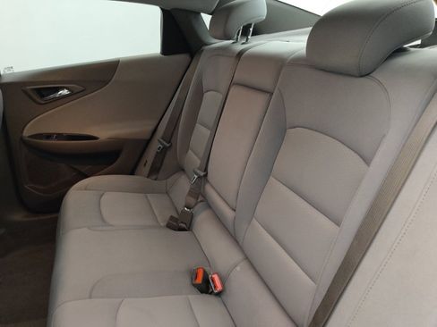 Used 2021 Chevrolet Malibu LT FWD image 18