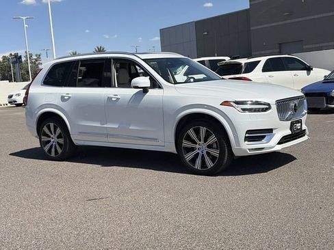 Certified 2023 Volvo XC90 B6 Ultimate AWD/4WD image 4
