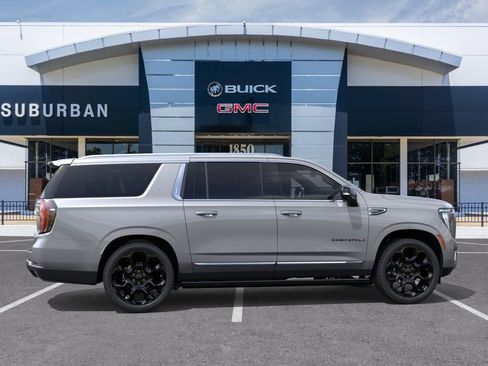 New 2026 GMC Yukon XL Denali w/ Denali Reserve Package AWD/4WD image 5