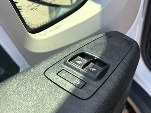 Used 2020 RAM ProMaster 2500 FWD image 16