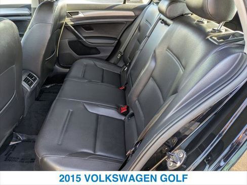 Used 2015 Volkswagen Golf TDI S image 21