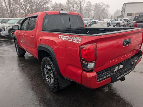 Certified 2019 Toyota Tacoma TRD Off-Road image 6