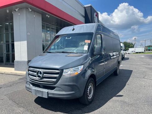 Used 2019 Mercedes-Benz Sprinter 170 image 3