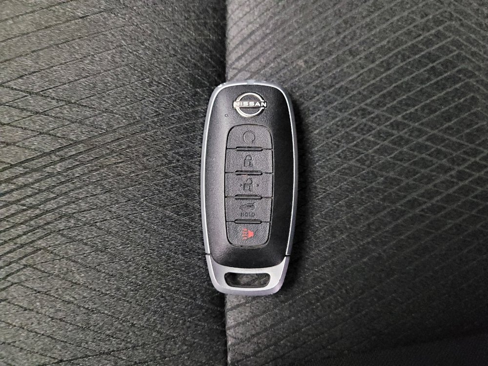 Used 2024 Nissan Rogue SV AWD/4WD image 32