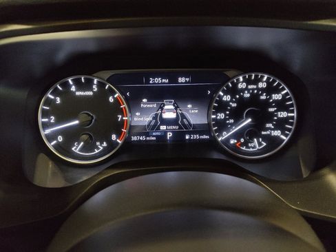 Used 2024 Nissan Rogue S image 23