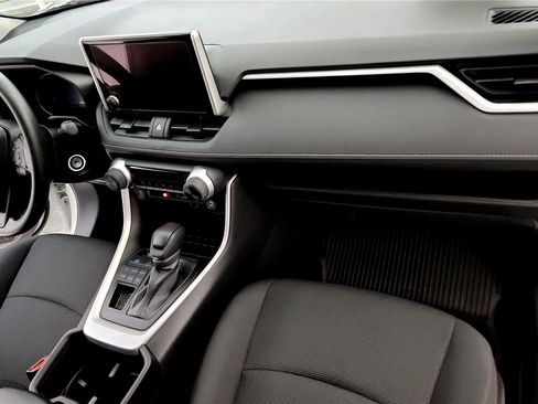 Certified 2025 Toyota RAV4 LE image 16