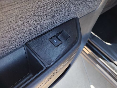Certified 2021 Nissan Rogue SV FWD image 15