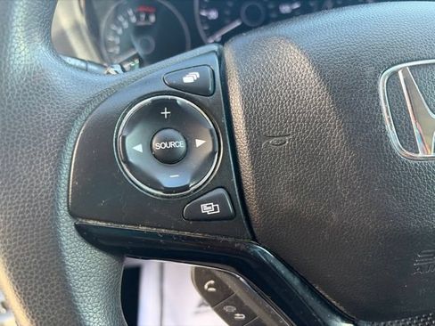 Used 2018 Honda HR-V EX image 22