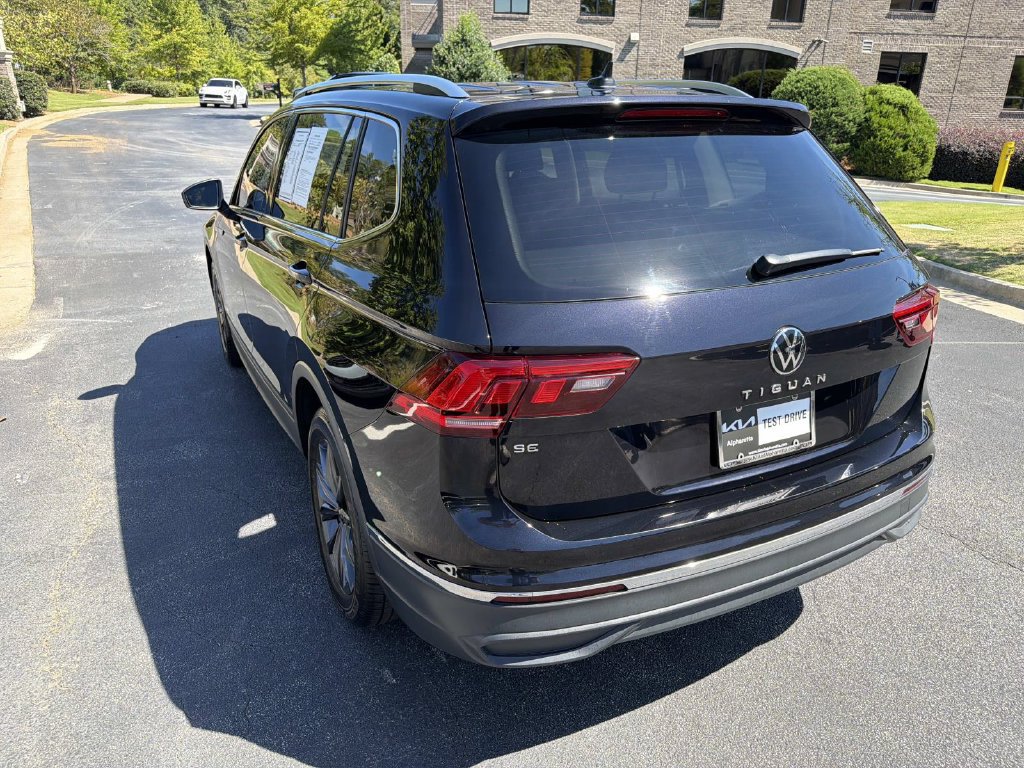 Used 2023 Volkswagen Tiguan SE FWD image 5
