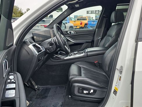 Used 2023 BMW X7 M60i w/ Executive Package image 21