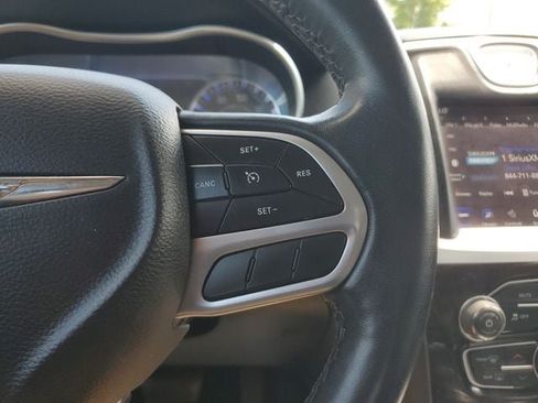 Certified 2022 Chrysler 300 Touring L w/ Comfort Group RWD image 25