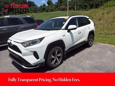 Used 2021 Toyota RAV4 SE w/ Weather & Moonroof Package AWD/4WD image 2