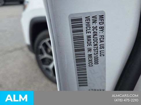 Used 2025 Jeep Compass Limited AWD/4WD image 8