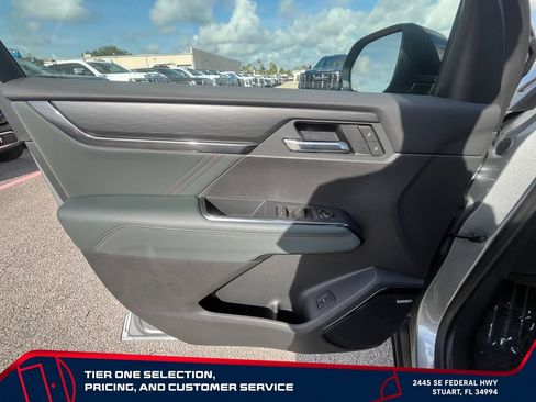 New 2026 GMC Acadia AT4 w/ Luxury Package AWD/4WD image 24