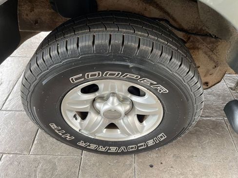 Used 1999 Ford Expedition XLT image 21