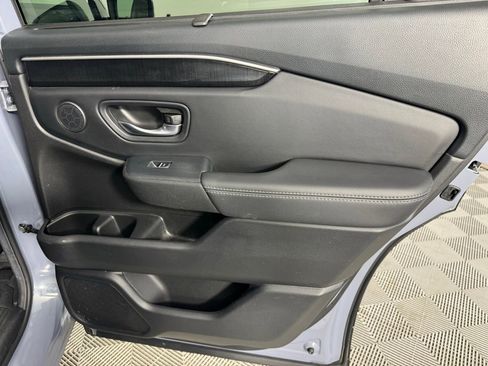 Used 2025 Honda Pilot Elite image 29