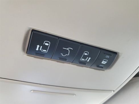 Used 2012 Dodge Grand Caravan SXT image 22