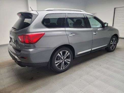 Used 2018 Nissan Pathfinder Platinum image 10