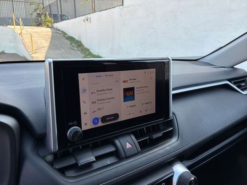 Used 2025 Toyota RAV4 XLE w/ Convenience Package image 20