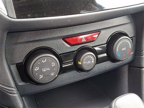 Used 2020 Subaru Impreza Premium image 19