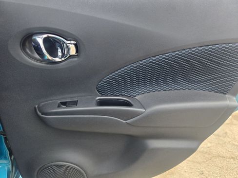 Used 2014 Nissan Versa Note SV w/ Sport Value Package image 17