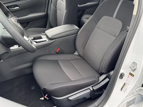 New 2025 Nissan Sentra SV w/ Trunk Package image 23