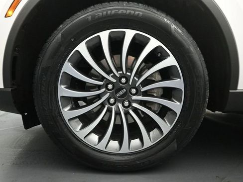 Certified 2023 Lincoln Aviator Reserve w/ Equipment Group 201A image 33