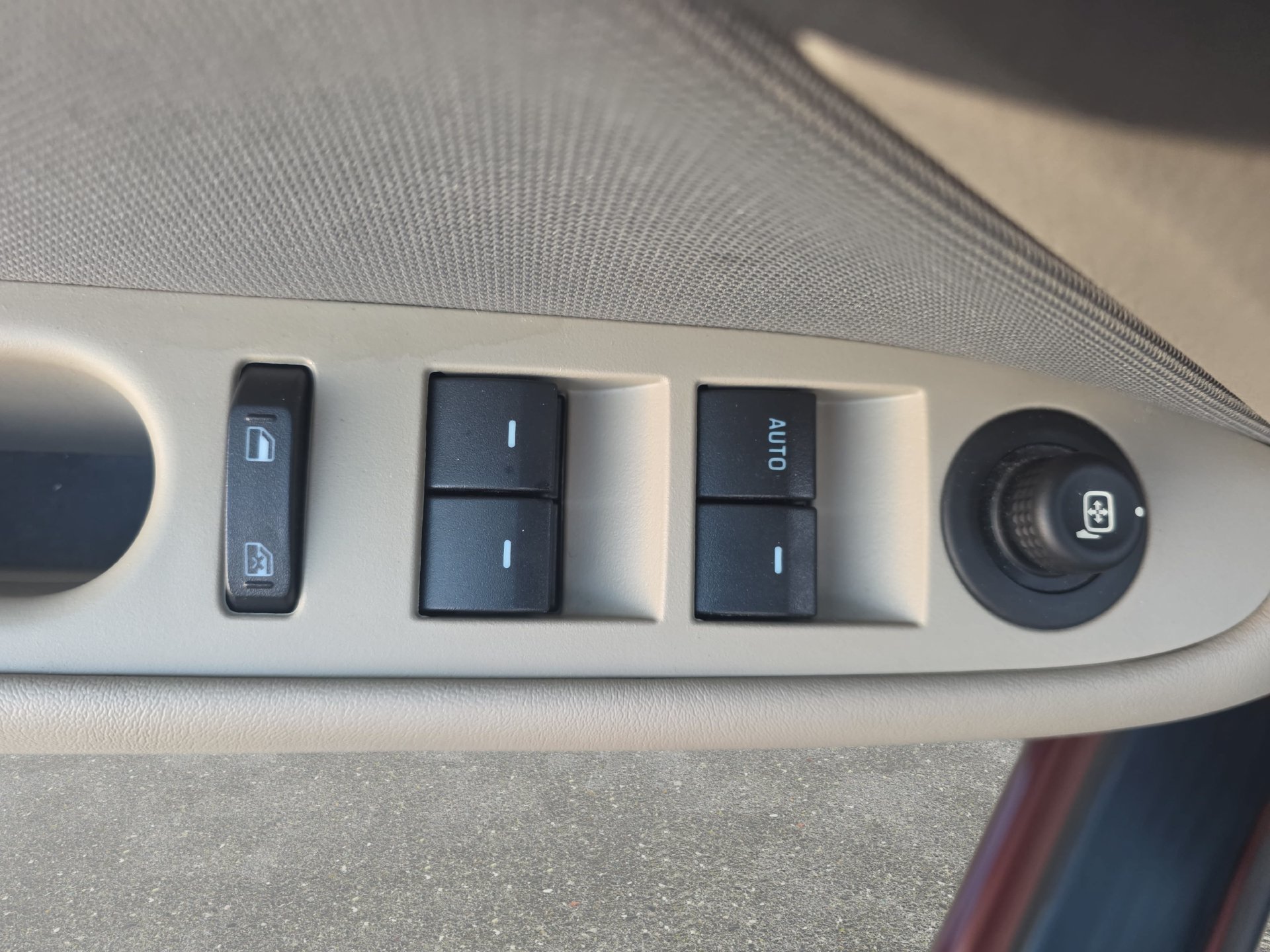 Used 2012 Ford Fusion SE FWD image 24