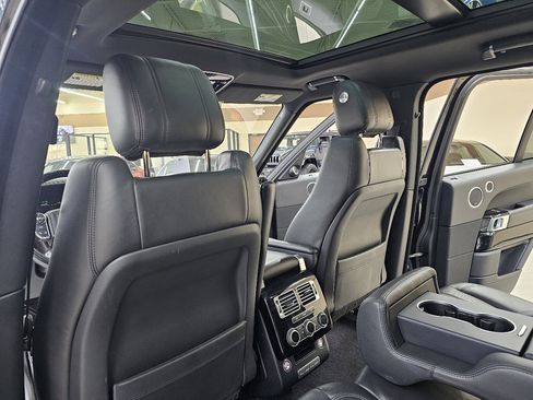 Used 2016 Land Rover Range Rover HSE image 27