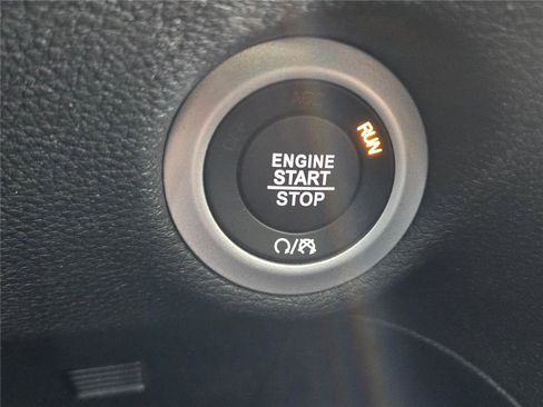 New 2026 Chrysler Pacifica Pinnacle image 34