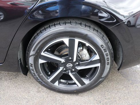 Used 2024 Nissan Sentra SV FWD image 49