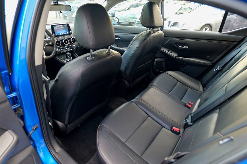 Used 2023 Nissan Sentra SR w/ SR Premium Package FWD image 25