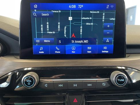 Used 2020 Ford Escape Titanium w/ Titanium Premium Package 2.0 image 32