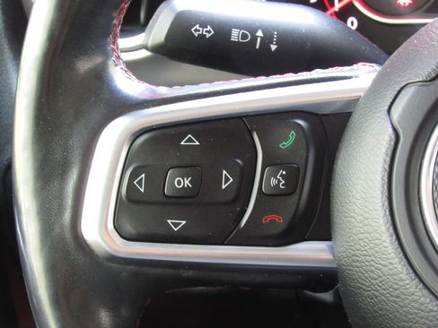 Used 2018 Jeep Wrangler Unlimited Rubicon AWD/4WD image 24