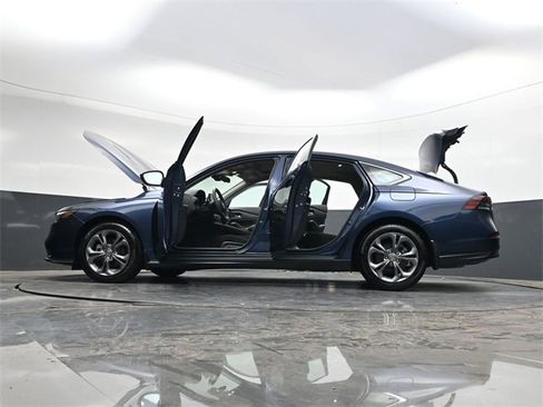 Used 2023 Honda Accord EX image 42