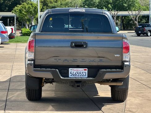 Certified 2023 Toyota Tacoma TRD Off-Road w/ Technology Package image 6