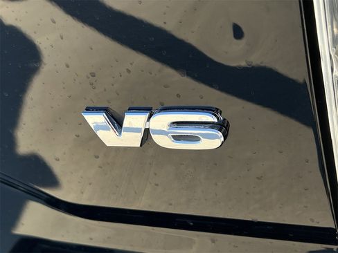 Used 2023 Toyota Tacoma Limited image 5