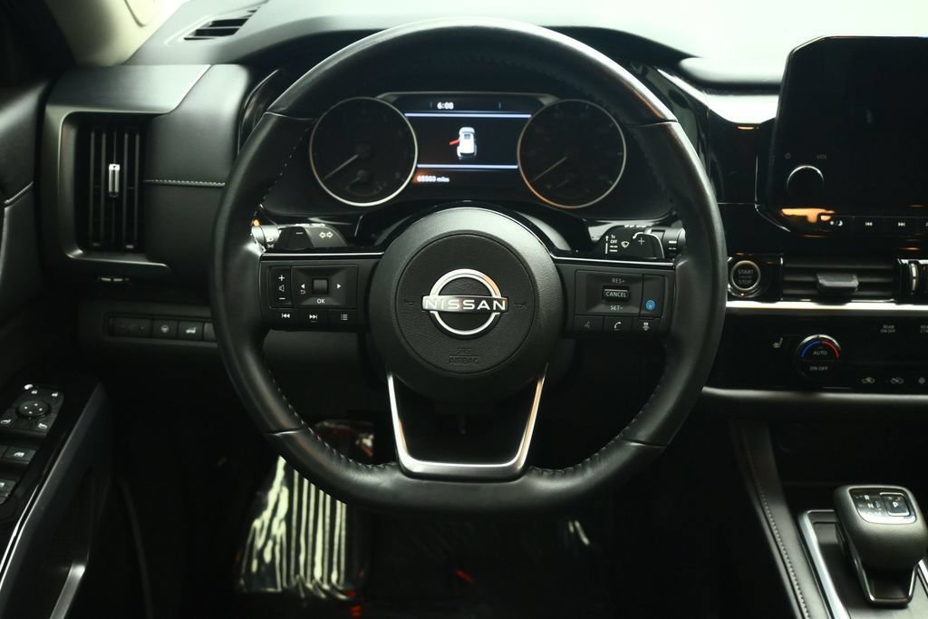 Used 2023 Nissan Pathfinder SL w/ SL Premium Package FWD image 34
