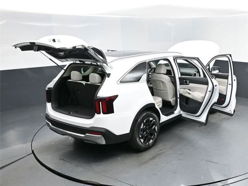 New 2026 Kia Sorento S w/ S Panoramic Sunroof Package image 18
