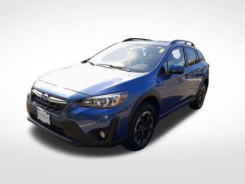 Used 2023 Subaru Crosstrek 2.0i Premium AWD/4WD image 3