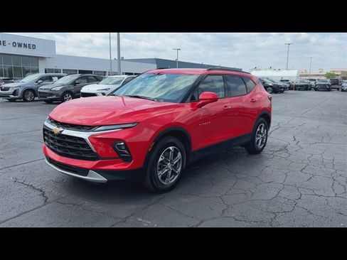 Used 2024 Chevrolet Blazer LT w/ Convenience Package FWD image 4