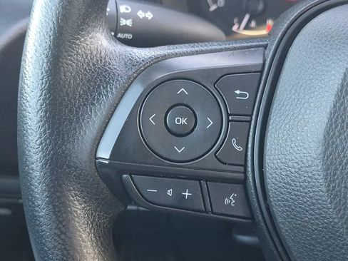 Used 2022 Toyota Corolla LE FWD image 22