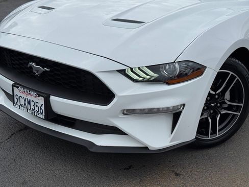 Used 2023 Ford Mustang Premium image 3